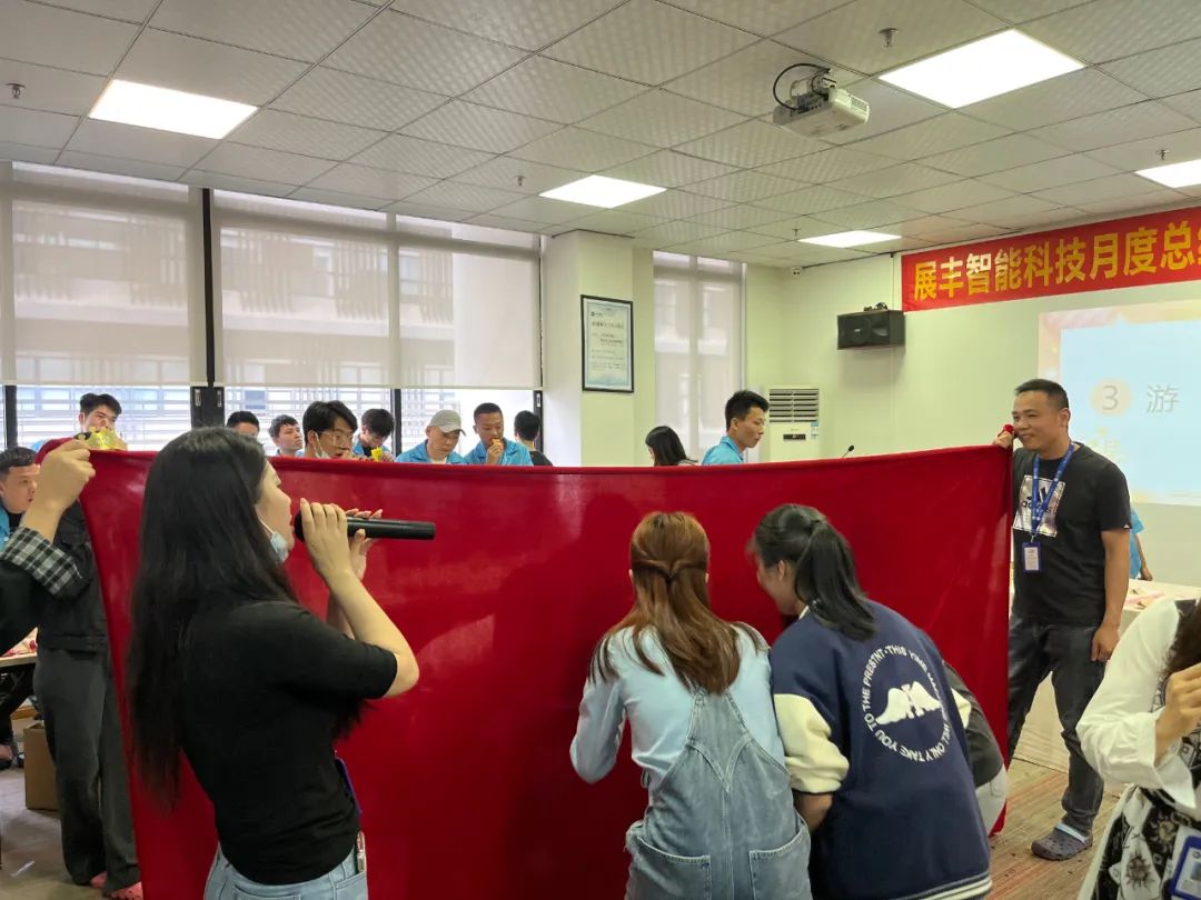 18luck登录入口2023年第一季度员工生日会